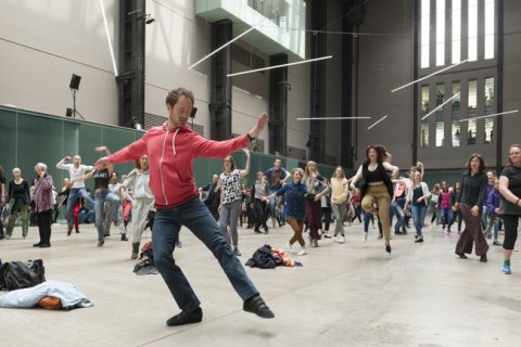 Echauffement public - If Tate Modern was Musée de la danse ? - Tate Modern, Londres 2015