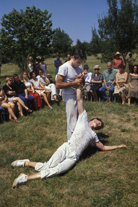À bras-le-corps - Festival de la nouvelle danse, Uzès, 1996